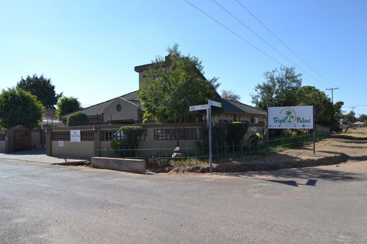 Triple Palms Bed And Breakfast Γκαμπορόνε Εξωτερικό φωτογραφία