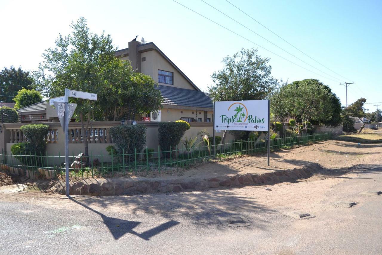 Triple Palms Bed And Breakfast Γκαμπορόνε Εξωτερικό φωτογραφία