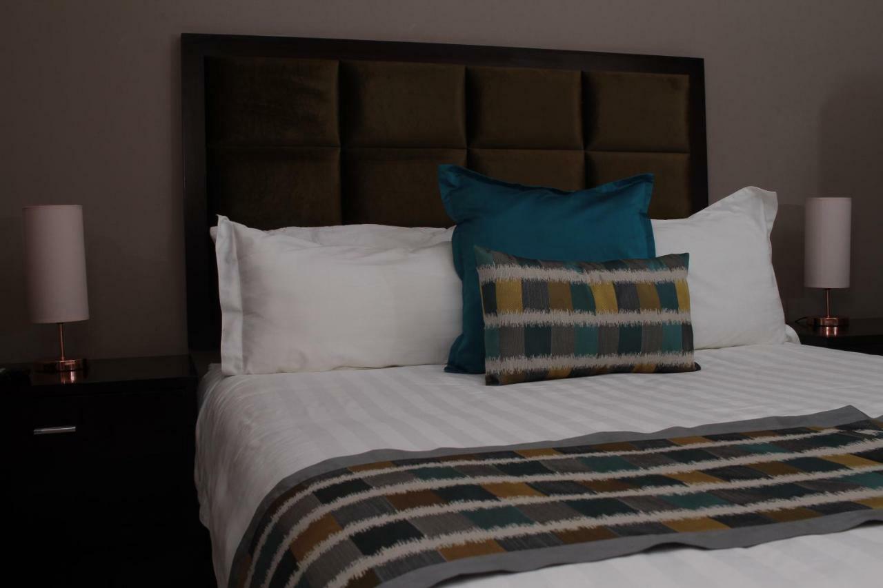 Triple Palms Bed And Breakfast Γκαμπορόνε Εξωτερικό φωτογραφία